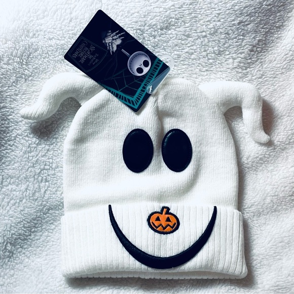NWT Disney The Nightmare Before Christmas Zero Beanie – Unisex Adult, Halloween - Picture 5 of 8